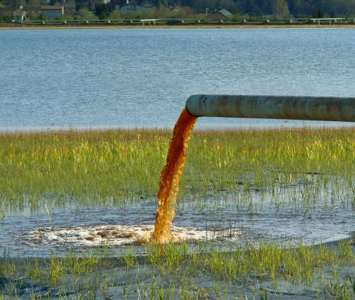 Картинки как загрязняют воду